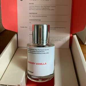 Dossier Perfume